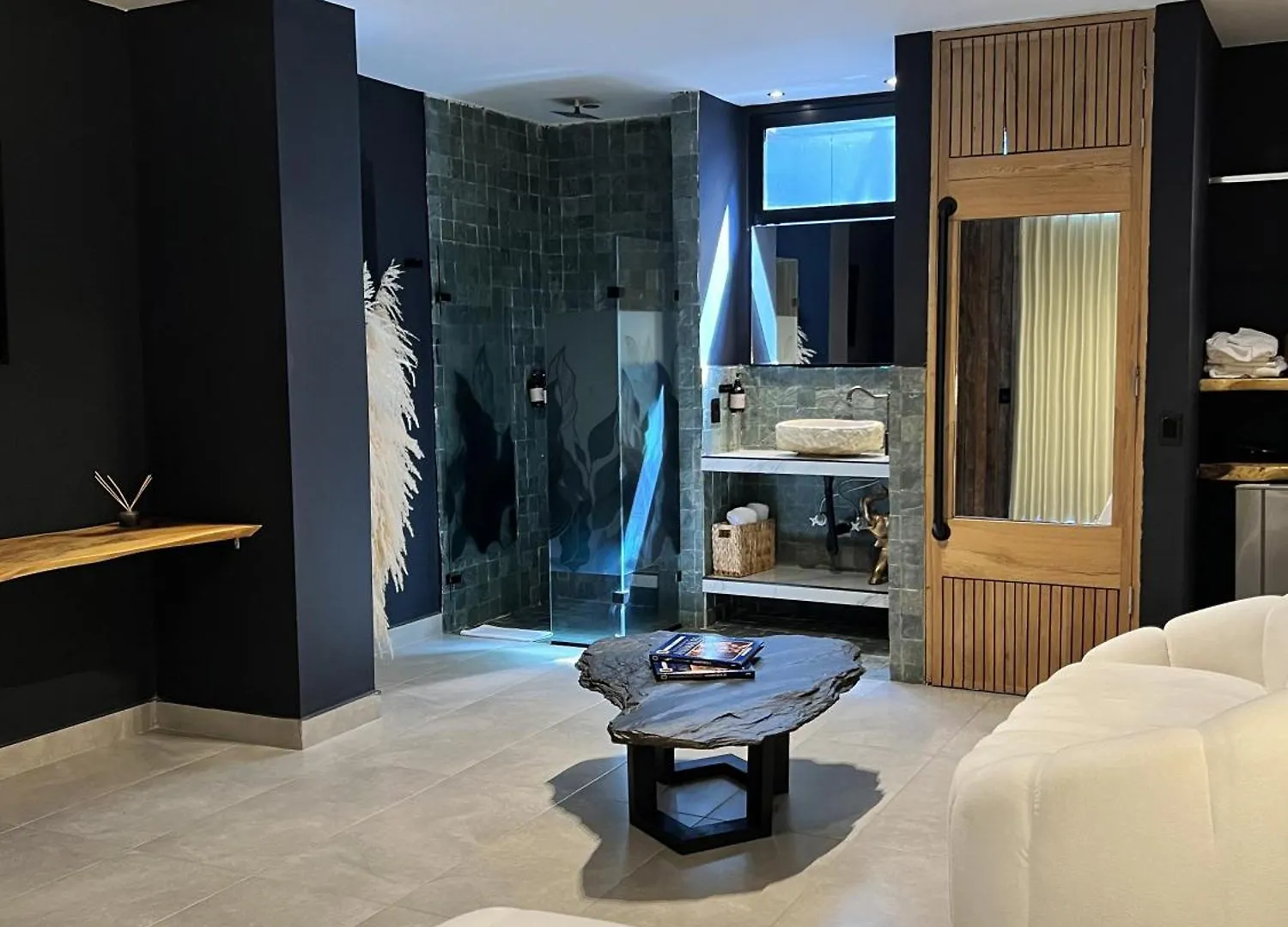 Hotel Zelva Poblado Medellín Colombia