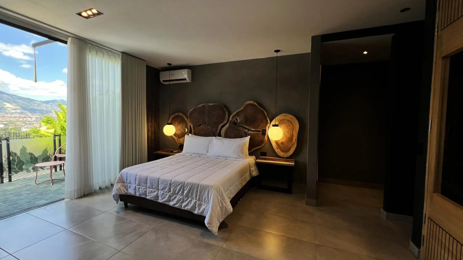 Hotel Zelva Poblado Medellín 4*,